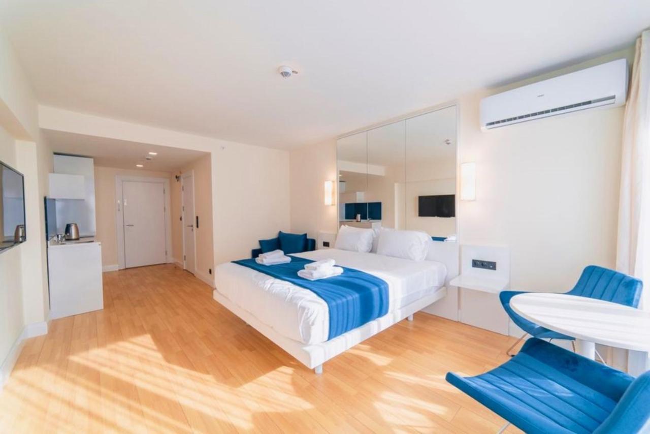 Batumi Luxury Resort & Sea View Aparthotel Bagian luar foto